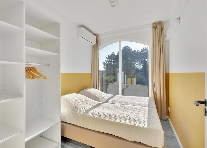 De Albatros - Kabbelaarsbank 8p - Not For Companies * אאודורפ